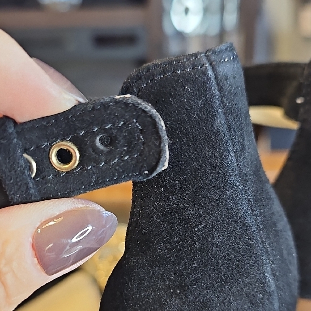 Marc Fisher Black and Natural Cork Wedges - Picture 8 of 11